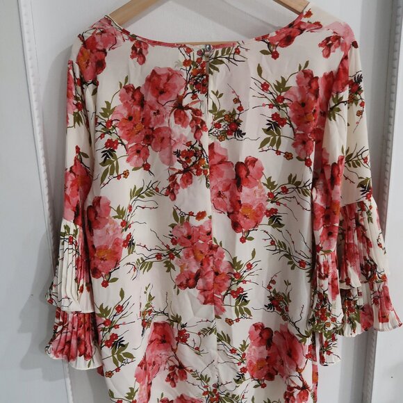FLORAL BLOUSE COLOR WHITE SIZE 14/16W - Picture 2 of 10